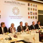 Se reúne gobernador Kiko Vega