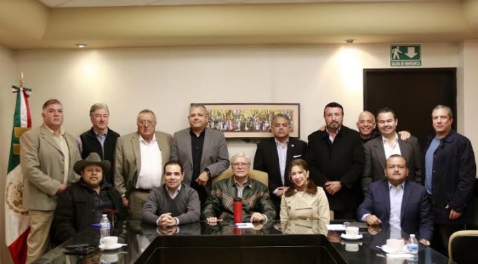 SECTOR EMPRESARIAL Y EJECUTIVO DEL ESTADO SOSTIENEN REUNIÓN