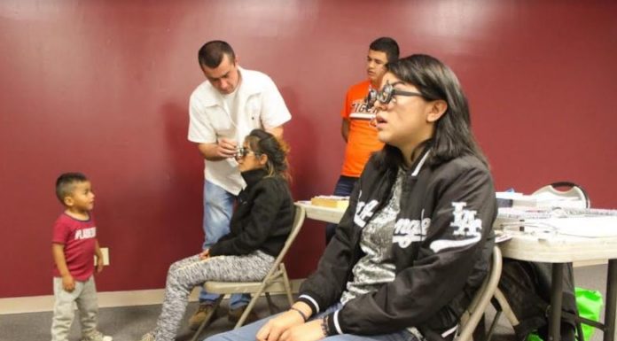 Acerca Sistema DIF la primera semana de la Salud Visual