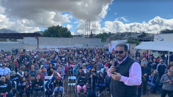 Diputado del PT Julio Vázquez entrega 15 mil litros de leche a familias de pobreza extrema