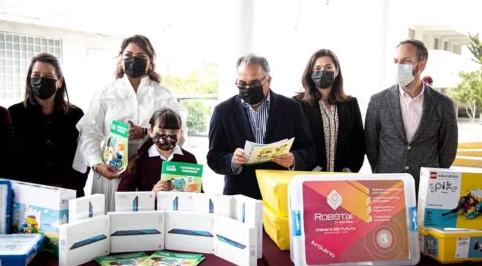 RECIBEN DONACIÓN DE MATERIAL DIDÁCTICO Y ROBÓTICA PARA LOS NIVELES DE PRIMARIA, SECUNDARIA Y EDUCACIÓN ESPECIAL