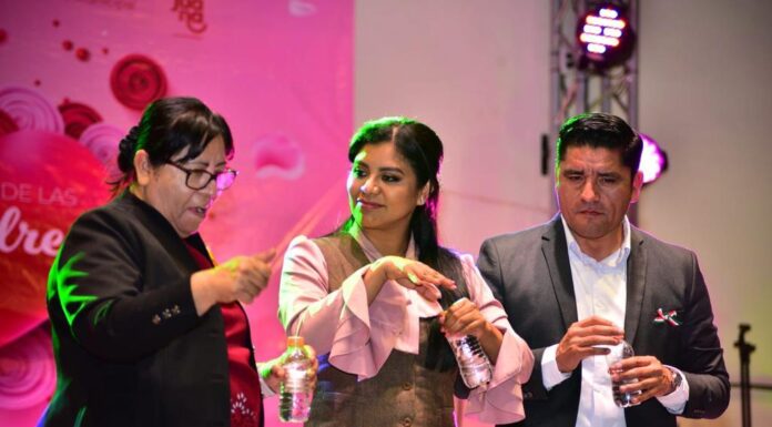 AYUNTAMIENTO DE TIJUANA FESTEJA A MAMÁ