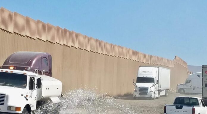 SE DONAN 300 M3 DE GRAVILLA A FAVOR DE TIJUANA