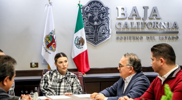 REAFIRMA GOBERNADORA MARINA DEL PILAR COMPROMISO CON LAS Y LOS MAESTROS DE BAJA CALIFORNIA
