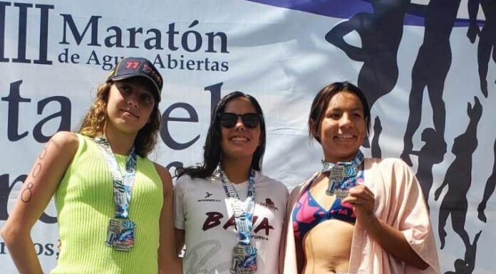 TRIUNFA LA BAJACALIFORNIANA MARTHA SANDOVAL EN COMPETENCIA NACIONAL DE AGUAS ABIERTAS