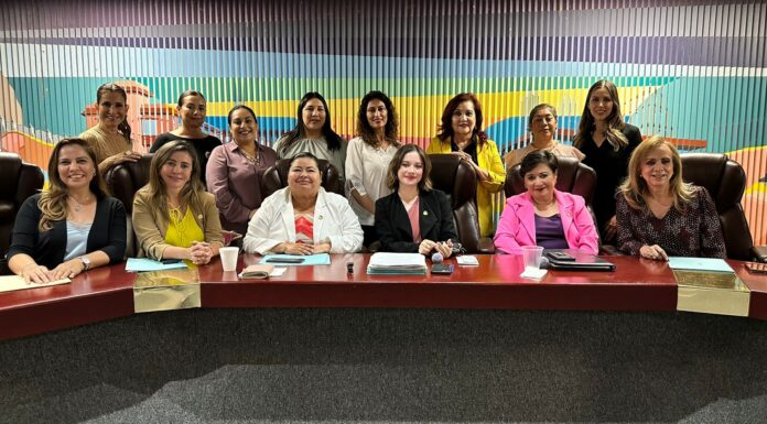 RENUEVAN MESA DIRECTIVA DE LA BARRA DE ABOGADAS MARÍA SANDOVAL DE ZARCO