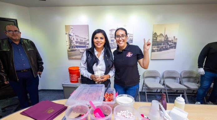 RECIBEN EMPRENDENDORES PERMISOS PARA OPERAR COMO COMERCIO AMBULANTE EN TIJUANA