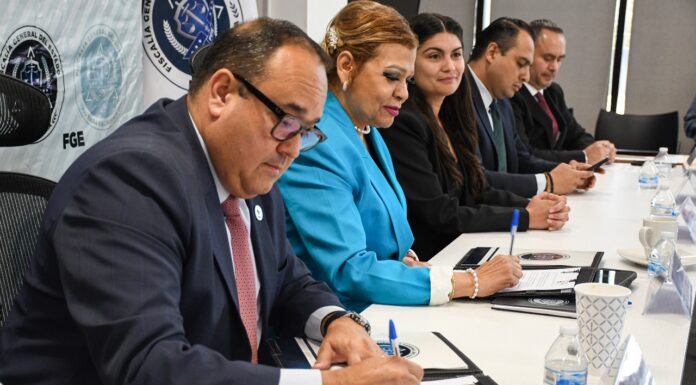 FIRMAN CONVENIO DE COLABORACIÓN FGE Y CEDH
