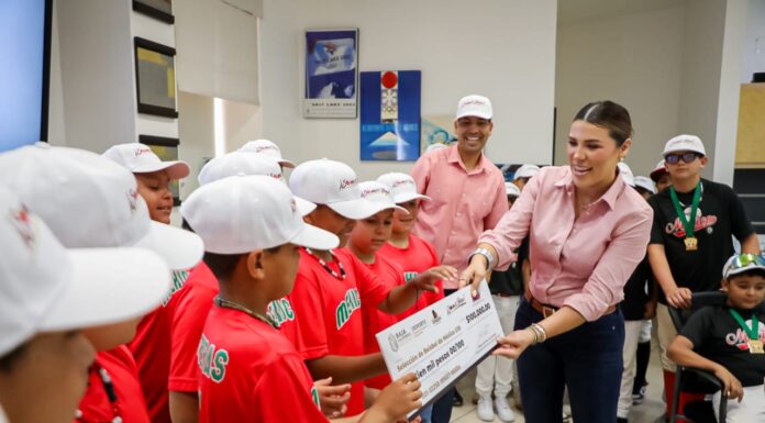 RECIBEN APOYOS ECONÓMICOS NIÑOS BEISBOLISTAS DE BC QUE PARTICIPARÁN EN TORNEOS INTERNACIONALES