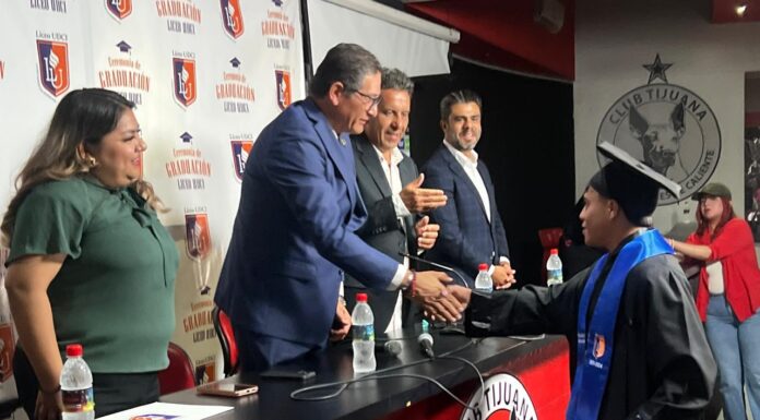SE GRADÚA PRIMERA GENERACIÓN DE JUGADORES DE FUERZAS BÁSICAS DE XOLOS EN LICEO UDCI