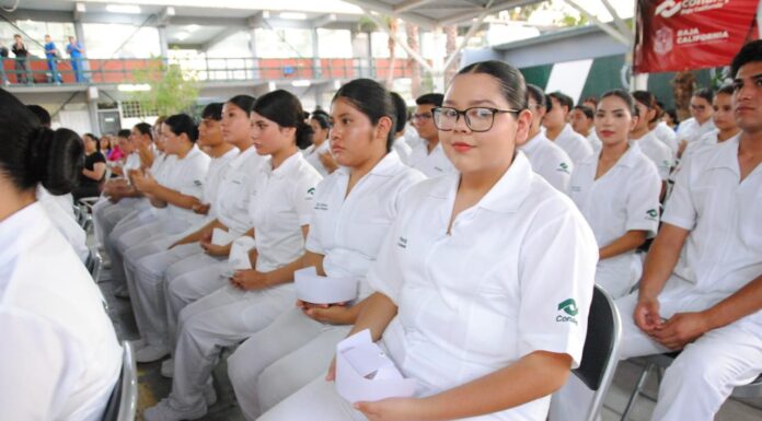 CELEBRAN CEREMONIA DE IMPOSICIÓN DE COFIAS Y FISTOLES EN CONALEP MEXICALI II