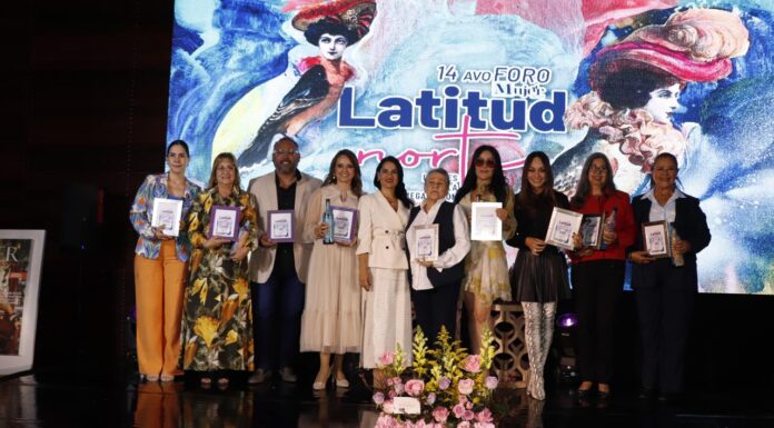 RECIBEN DISTINCIÓN LÍDERES DE LA MEGAREGIÓN TIJUANA-SD POR PARTE DE MUJER ACTUAL