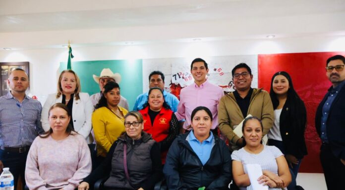 SOSTIENE REUNIÓN ALCALDE DE TECATE CON MOVIMIENTO ANTORCHISTA