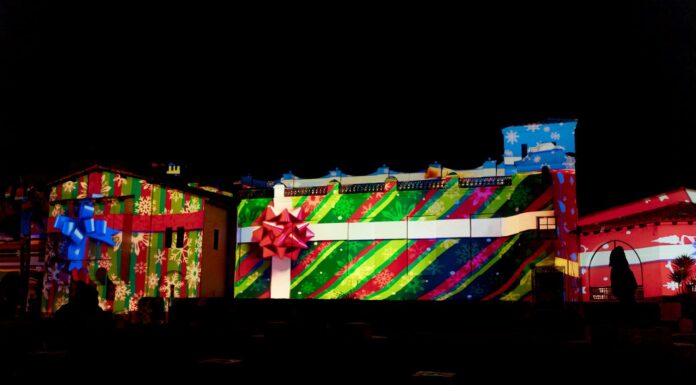 ARRANCÓ EL VIDEO MAPPING «NAVIDAD EN GRANDE» EN ENSENADA