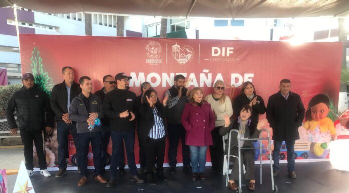 RECIBE DIF ENSENADA DONATIVO DE JUGUETES DE EMPRESAS TRANSPORTISTAS