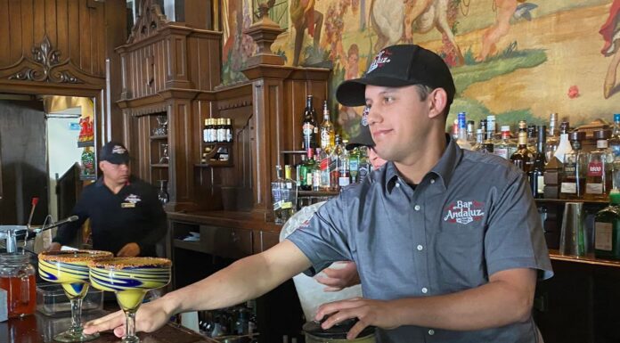 OFRECE PROMOCIONES BAR ANDALUZ POR AÑO NUEVO