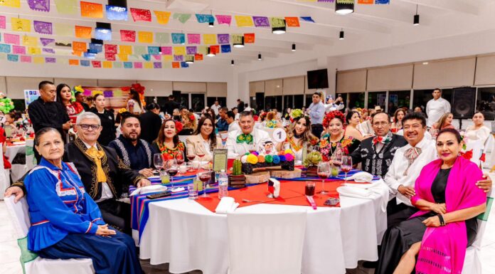 RECONOCE AYUNTAMIENTO DE ENSENADA LABOR DE DAMAS DE MARINA