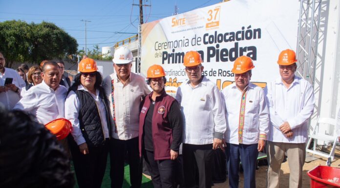 COLOCAN PRIMERA PIEDRA DEL NUEVO EDIFICIO DEL SNTE 37 EN ROSARITO
