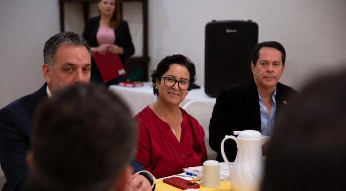 SE REUNE ALCALDESA DE ROSARITO CON EL SECTOR EMPRESARIAL DEL QUINTO MUNICIPIO