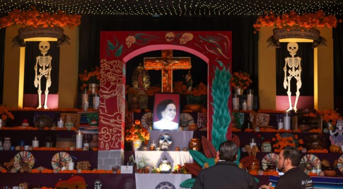 INAUGURAN ALTAR DE MUERTOS EN PALACIO MUNICIPAL DE TIJUANA