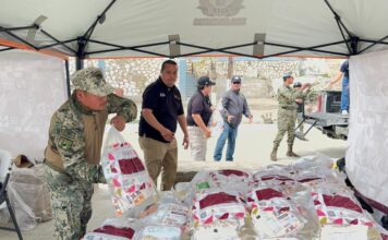 ACERCAN SERVICIOS ESTATALES Y APOYOS SOCIALES A FAMILIAS DE ISLA DE CEDROS