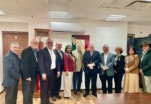 CANACO TIJUANA LOGRA ACUERDOS CON AGENCIA NACIONAL DE ADUANAS DE MEXICO* • Concretan uniformidad en las reglas para todas las aduanas del país • Ampliarán dos horas más la atención a los empresarios en esta frontera Ciudad de México; a 24 de febrero de 2026.- El presidente de la Cámara Nacional de Comercio (Canaco) Tijuana, Olivaldo Paz Gómez, logró acuerdos favorables con el Almirante Fernando Alfonso Angli Rodríguez, Director Nacional de Operaciones Aduanera. El líder del organismo empresarial respondió a la solicitud de algunos líderes de Grupos Especializados, como el de José Asunción Rábago, dirigente del grupo de Yonkeros, quien manifestó problemas con el cruce de su mercancía de manera constante, a pesar de cumplir con los pedimentos necesarios para el manejo de sus productos. Ante ello y como lo ha expresado el presidente de la Cámara en las juntas de Consejo para apoyar a todo aquel que lo necesite, junto con su Vicepresidente, Héctor Riveros Moreno y una comitiva, acudieron con el funcionario federal para buscar una solución al conflicto de este empresario y sus afiliados. Durante la reunión, donde también estuvieron presentes otros Consejeros de Canaco, Paz Gómez explicó que se observaron los avances de la Aduana Central donde se ajustará que sus oficinas fronterizas acaten los principios de inmediatez, es decir, adecuarse a más tardar a los cinco días que establece el Reglamento de Comercio Exterior. De igual manera, la autoridad de la Aduana de México, invitó a los directivos de la Cámara de Tijuana, a participar en el Comité de Operación Aduanera donde se analicen los casos en particular de cada Agencia que exista en la República Mexicana. En esta reunión, en presencia de Yasser Tiburcio Alemán, coordinador nacional técnico de Aduanas, se logró la uniformidad de la aplicación general en todas las reglas para que no haya criterios diferentes en cada Agencia Aduanal, además de abrirla dos horas más de las que opera actualmente, aportaciones hechas por la Cámara de Tijuana. Acompañaron en los acuerdos, Cecilia Ortega, directora de Ocega, y los presidentes de Canaco Mazatlán, Francisca Cázares y de Ciudad Juárez, Iván Pérez Ruiz.