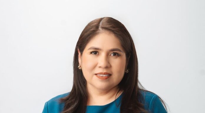 ADHARA IZETTE GARCÍA, NUEVA PRESIDENTA DE LA CANAINPESCA BC