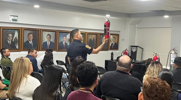 APLICAN PROGRAMA DE CAPACITACIÓN PARA SERVIDORES PÚBLICOS EN TIJUANA