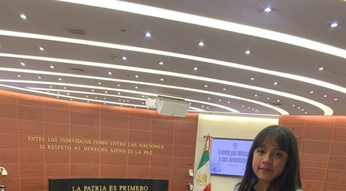 LA NIÑA ROSARITENSE SALMA ES RECONOCIDA POR ROCIO ADAME