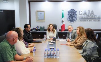 ENTREGA GOBERNADORA MARINA DEL PIILAR FONDO DE RETIRO A DOCENTES JUBILADOS DE BC
