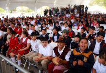 ANUNCIAN INCORPORACIÓN DE 291 MIL ESTUDIANTES DE PRIMARIA A PROGRAMA DE BECAS UNIVERSALES EN LA ENTIDAD