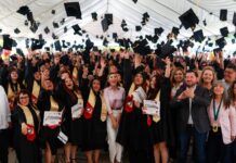 EGRESA TERCERA GENERACIÓN DE PREPARATORIA CON TARJETA VIOLETA IMPULSADA POR LA GOBERNADORA MARINA DEL PILAR