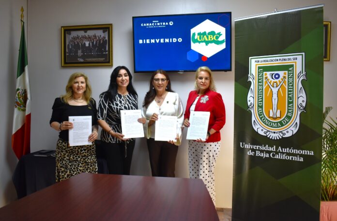 Firma convenio CANACINTRA-UABC (7)