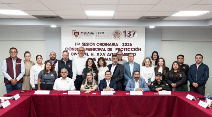 TOMAN PROTESTA INTEGRANTES DE LAS MESAS CONSULTIVAS CIUDADANAS Y CIENTÍFICAS DE PROTECCIÓN CIVIL EN TIJUANA