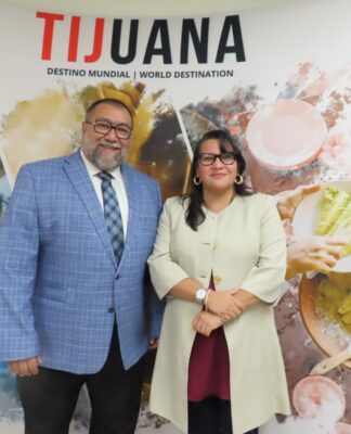 TIJUANA CRUZA FRONTERAS Y SORPRENDE EN SANTA ANA