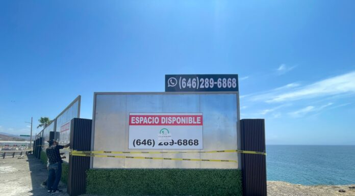 CLAUSURAN VALLAS PUBLICITARIAS INSTALADAS SIN PERMISOS EN LA CASETA SAN MIGUEL DE ENSENADA