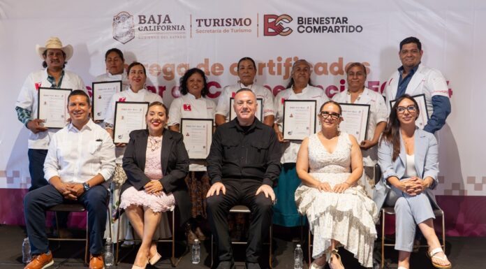 RECIBEN RECONOCIMIENTO COCINERAS Y COCINEROS TRADICIONALES POR PRESERVAR EL PATRIMONIO GASTRONÓMICO DE BC