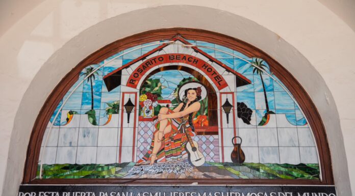 RECONOCEN LA HISTORIA Y APORTE TURÍSTICO DEL HOTEL ROSARITO