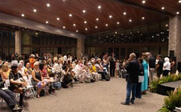 RINDEN HOMENAJE AL CINEASTA LUIS VALDEZ EN LA APERTURA DEL III FESTIVAL DE CINE DEL VALLE DE GUADALUPE